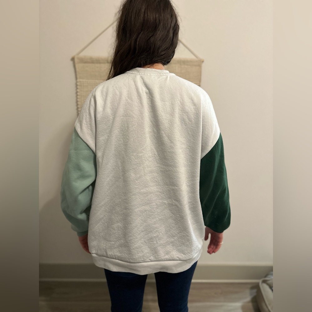 Target sweatshirt - Picture 3 of 4